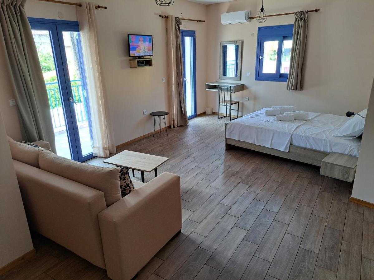Blue Moon Apartment Agia Efimia Exterior foto