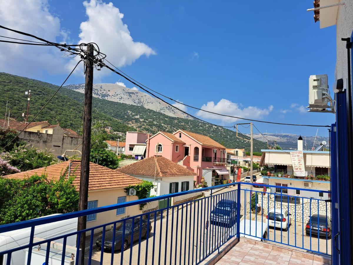 Blue Moon Apartment Agia Efimia Exterior foto