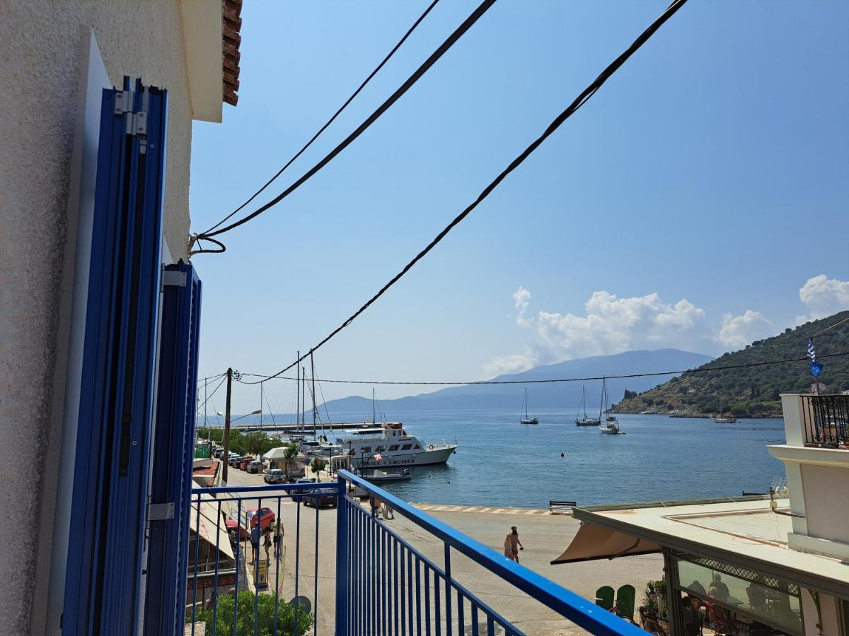 Blue Moon Apartment Agia Efimia Exterior foto